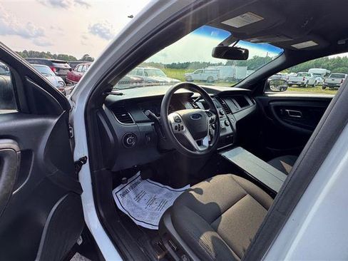 Used 2018 Ford Taurus Police Interceptor AWD image 32