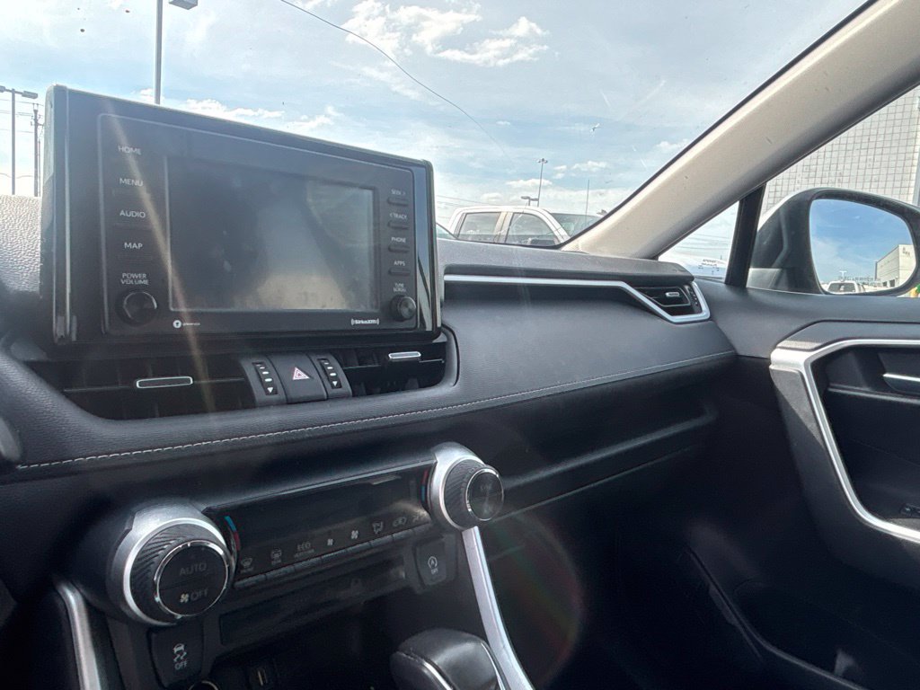 Used 2024 Toyota RAV4 XLE FWD image 4