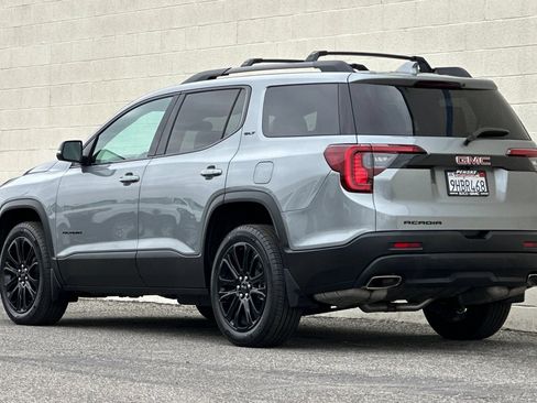 Certified 2023 GMC Acadia SLT w/ Elevation Edition FWD image 6