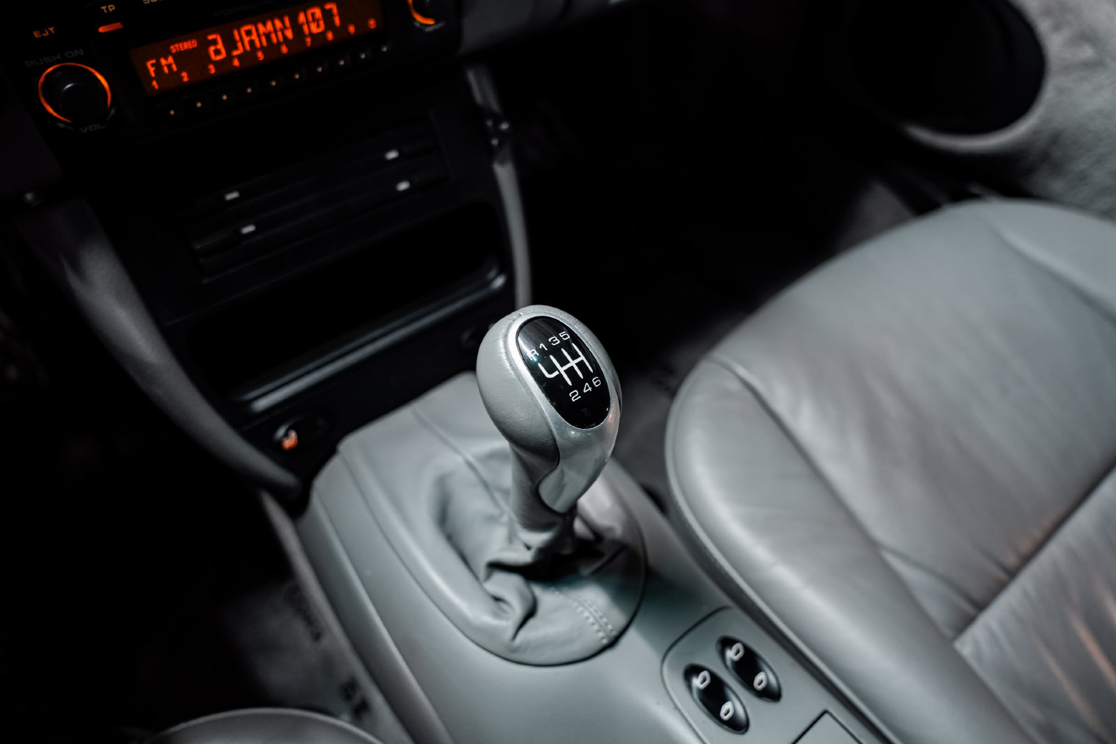 Used 2003 Porsche 911 Carrera RWD image 14