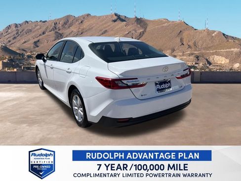 Used 2025 Toyota Camry LE image 11