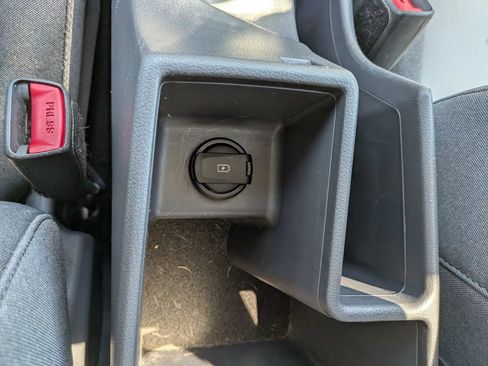 Used 2020 Hyundai Ioniq SEL FWD image 59