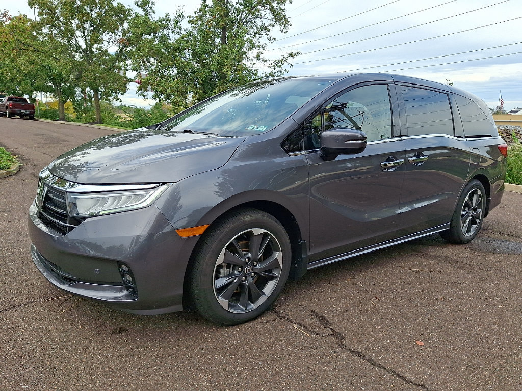 Used 2024 Honda Odyssey Elite image 3