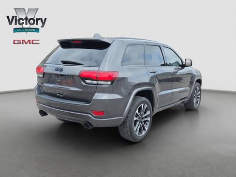 Used 2019 Jeep Grand Cherokee Altitude AWD/4WD image 18