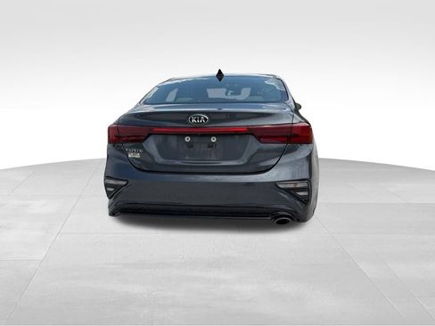Used 2020 Kia Forte LXS FWD image 4