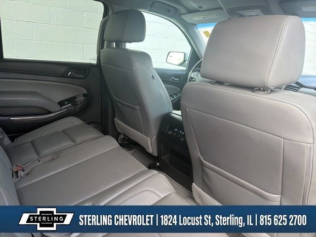 Used 2019 Chevrolet Suburban LT AWD/4WD image 15