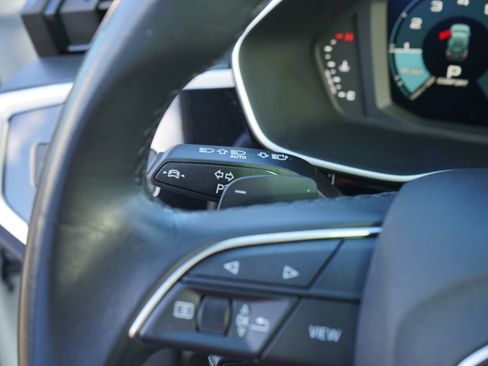 Used 2022 Audi Q3 2.0T Premium w/ Convenience Package image 26