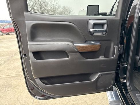 Used 2018 GMC Sierra 3500 Denali w/ Duramax Plus Package image 36