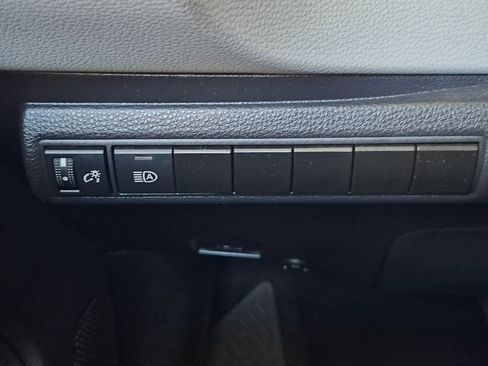 Used 2026 Toyota Corolla SE FWD image 18