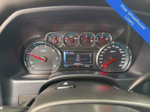 Used 2018 Chevrolet Silverado 1500 LT w/ LT Eassist Package image 24