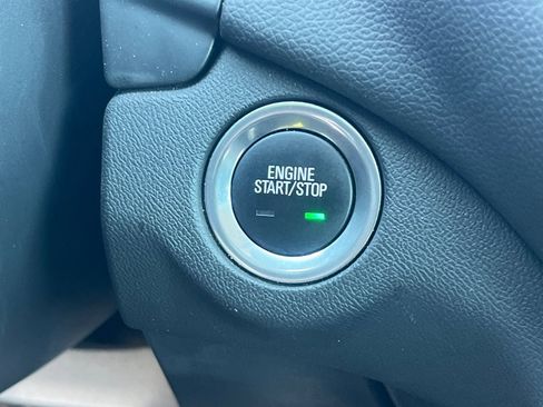 Used 2024 Chevrolet Equinox LT image 19