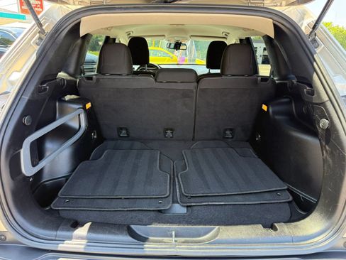 Used 2015 Jeep Cherokee Latitude w/ Trailer Tow Group FWD image 13