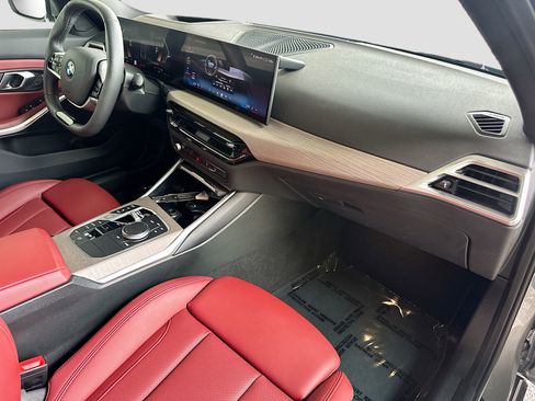 Certified 2025 BMW 330i Sedan RWD image 30