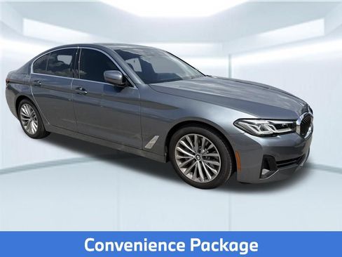 Used 2021 BMW 530i w/ Convenience Package RWD image 4