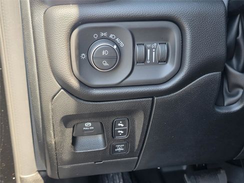 New 2026 RAM 1500 Big Horn AWD/4WD image 25