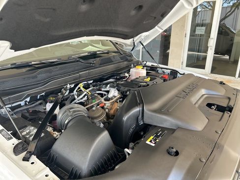 Used 2025 RAM 5500 Tradesman AWD/4WD image 11