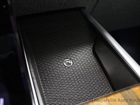 Used 2025 Cadillac Escalade ESV Sport Platinum w/ LPO, ONYX Package image 37