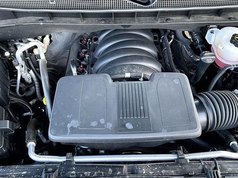 Used 2025 Chevrolet Tahoe Z71 image 32