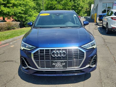 Used 2024 Audi Q3 2.0T Premium AWD/4WD image 2
