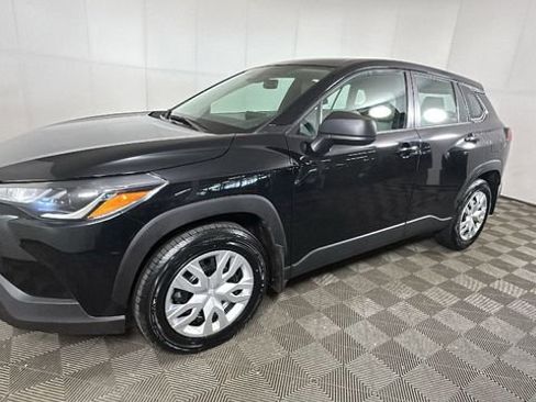 Used 2022 Toyota Corolla Cross L AWD/4WD image 7