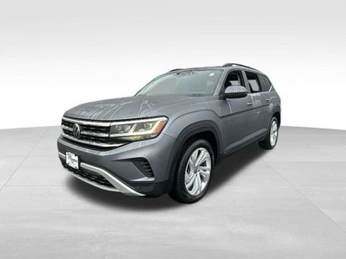 Used 2021 Volkswagen Atlas SE image 3