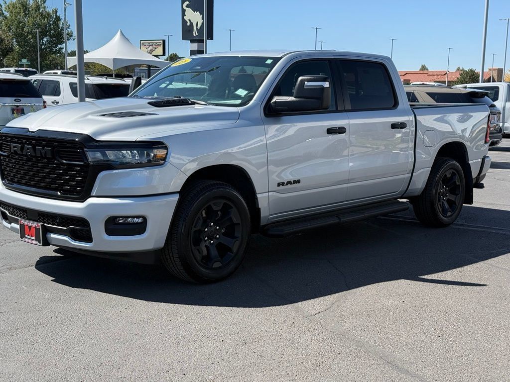 Used 2026 RAM 1500 Express AWD/4WD image 3