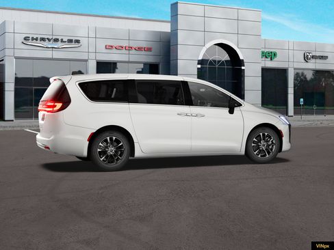 New 2027 Chrysler Pacifica Select AWD/4WD image 15