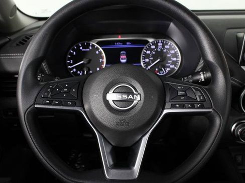 Certified 2025 Nissan Sentra SV image 25