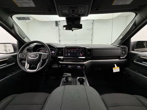 New 2026 GMC Sierra 1500 Elevation image 2