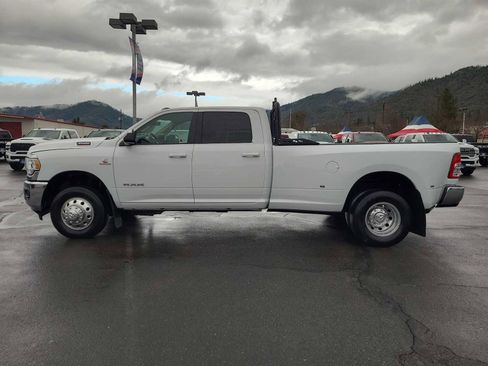 Used 2020 RAM 3500 Big Horn w/ Level 1 Equipment Group image 11