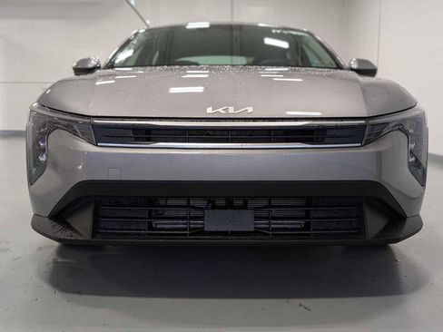 Certified 2025 Kia K4 LXS image 2