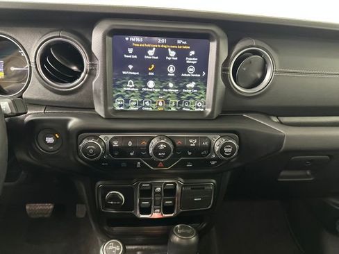 Used 2023 Jeep Wrangler Unlimited Sahara w/ Cold Weather Group image 21