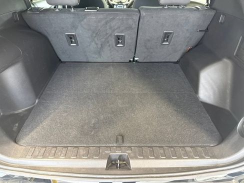 Used 2024 Chevrolet Equinox LT AWD/4WD image 9