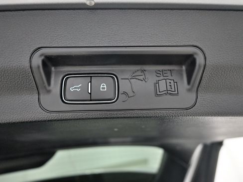 Used 2020 Ford Explorer Platinum AWD/4WD image 38