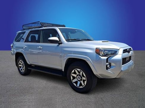 Used 2024 Toyota 4Runner TRD Off-Road AWD/4WD image 3