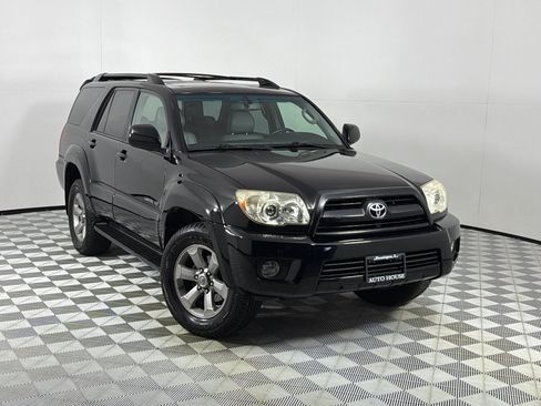Used 2008 Toyota 4Runner Limited AWD/4WD image 2
