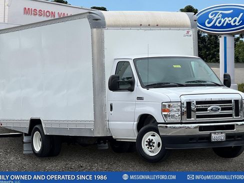 Used 2021 Ford E-450 and Econoline 450 Super Duty w/ Power Windows & Locks Group image 1