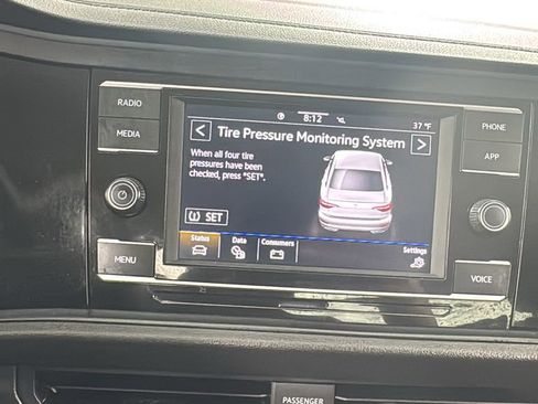 Used 2024 Volkswagen Jetta SE image 23