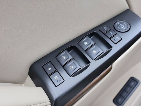 Used 2019 GMC Yukon Denali w/ Denali Ultimate Package RWD image 10