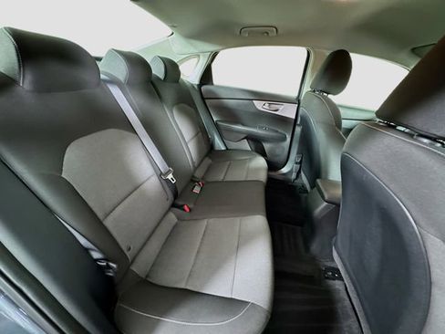 Used 2024 Kia Forte LXS image 28