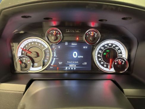 Used 2018 RAM 1500 Sport w/ Quick Order Package 26Q Night AWD/4WD image 18