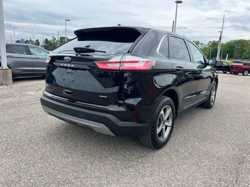 Certified 2024 Ford Edge SEL w/ Convenience Package AWD/4WD image 4