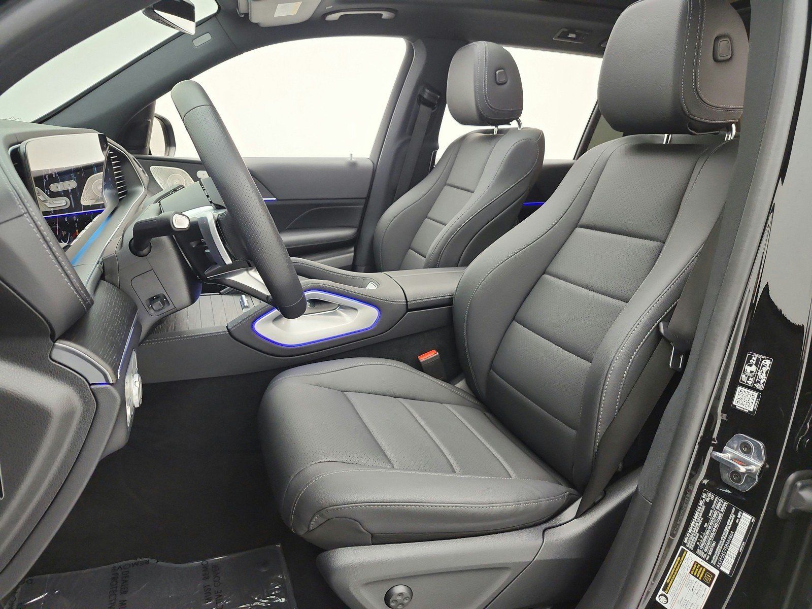 Used 2025 Mercedes-Benz GLS 450 4MATIC image 13