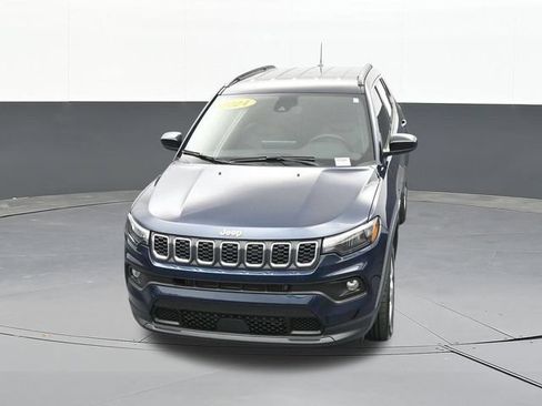 Used 2024 Jeep Compass Latitude AWD/4WD image 63