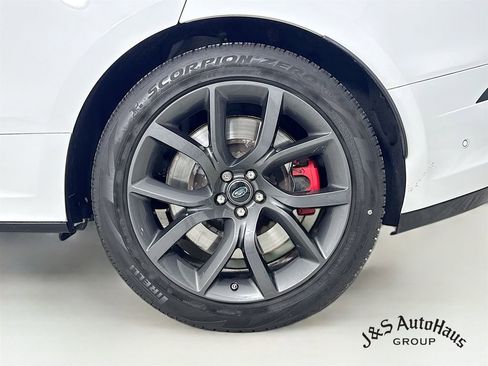 Used 2020 Land Rover Range Rover Velar SV Autobiography Dynamic image 39