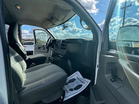 Used 2014 Chevrolet Express 3500 LT w/ LT Preferred Equipment Group image 26
