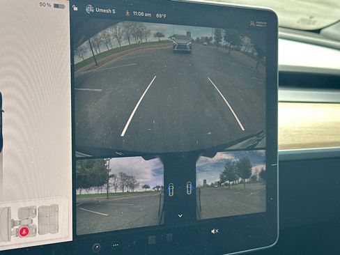 Used 2022 Tesla Model Y Long Range image 26