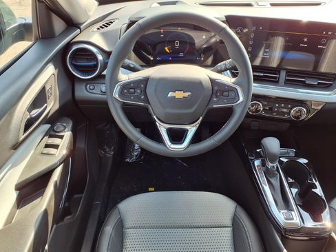 New 2026 Chevrolet Trax LT FWD image 11