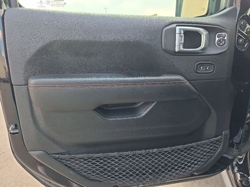 Used 2021 Jeep Gladiator Mojave AWD/4WD image 15