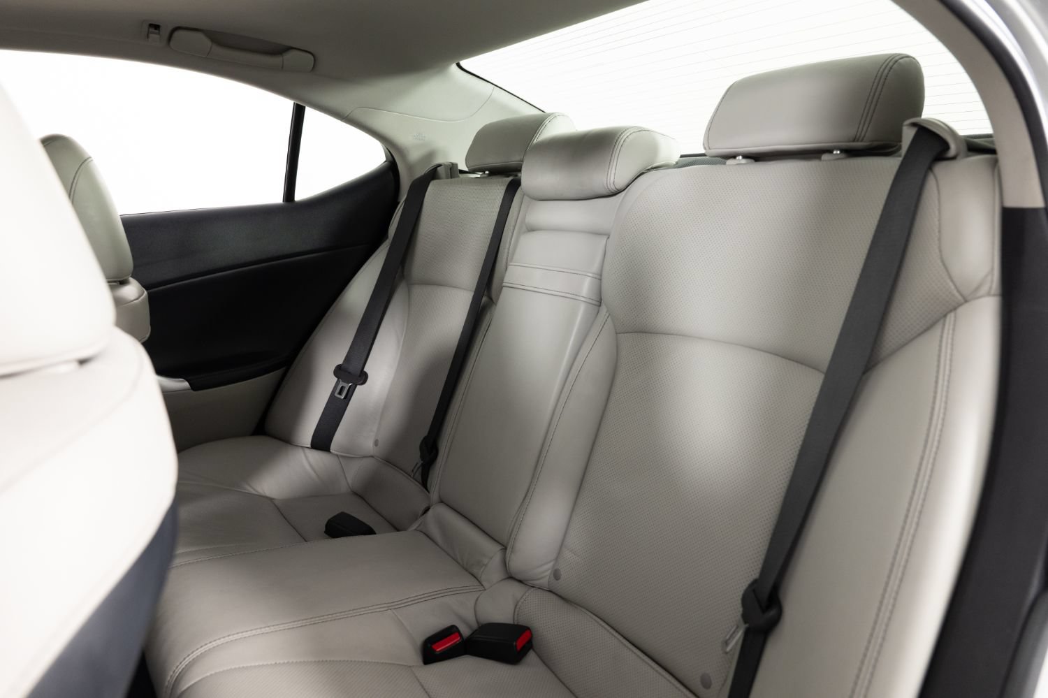 Used 2010 Lexus IS 250 w/ Premium Pkg Value Edition RWD image 17